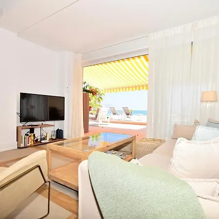 70sqm Private Terrace In Front Of The Sea & 107sqm Brand New Appartement