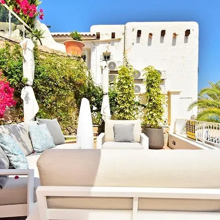 Appartement 70sqm Private Terrace In Front Of The Sea & 107sqm Brand New *