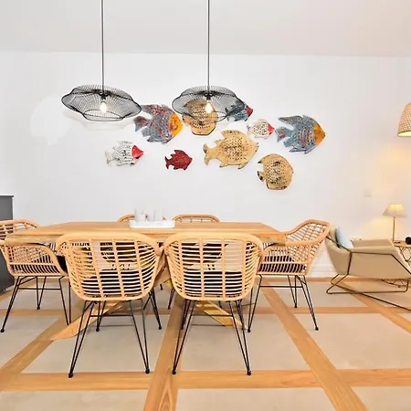 Appartement 70sqm Private Terrace In Front Of The Sea & 107sqm Brand New